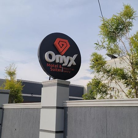 Onyx Motel And Suites Mbarara ภายนอก รูปภาพ